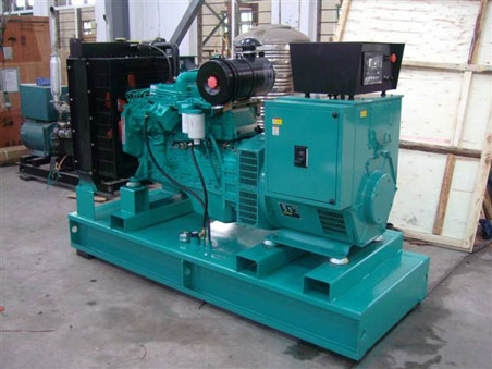 富蕴200kw康明斯柴油发电机组图片 富蕴200kw康明斯柴油发电机组图片